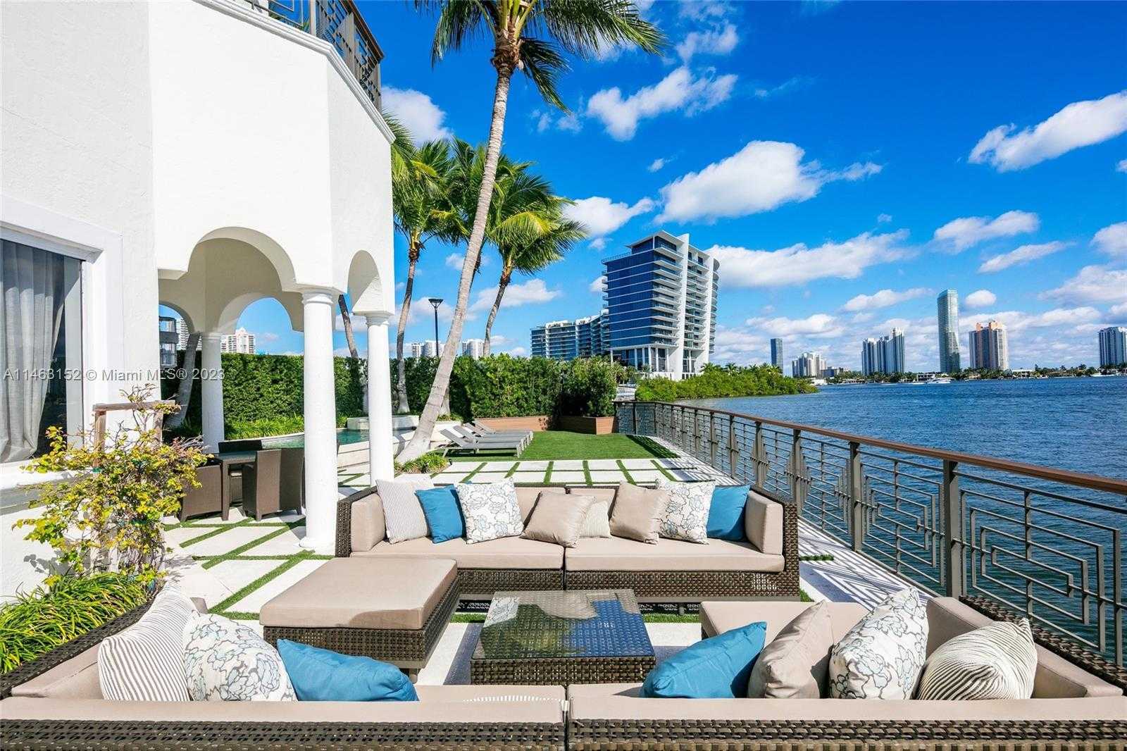 Будинок в Miami, Florida 12307966