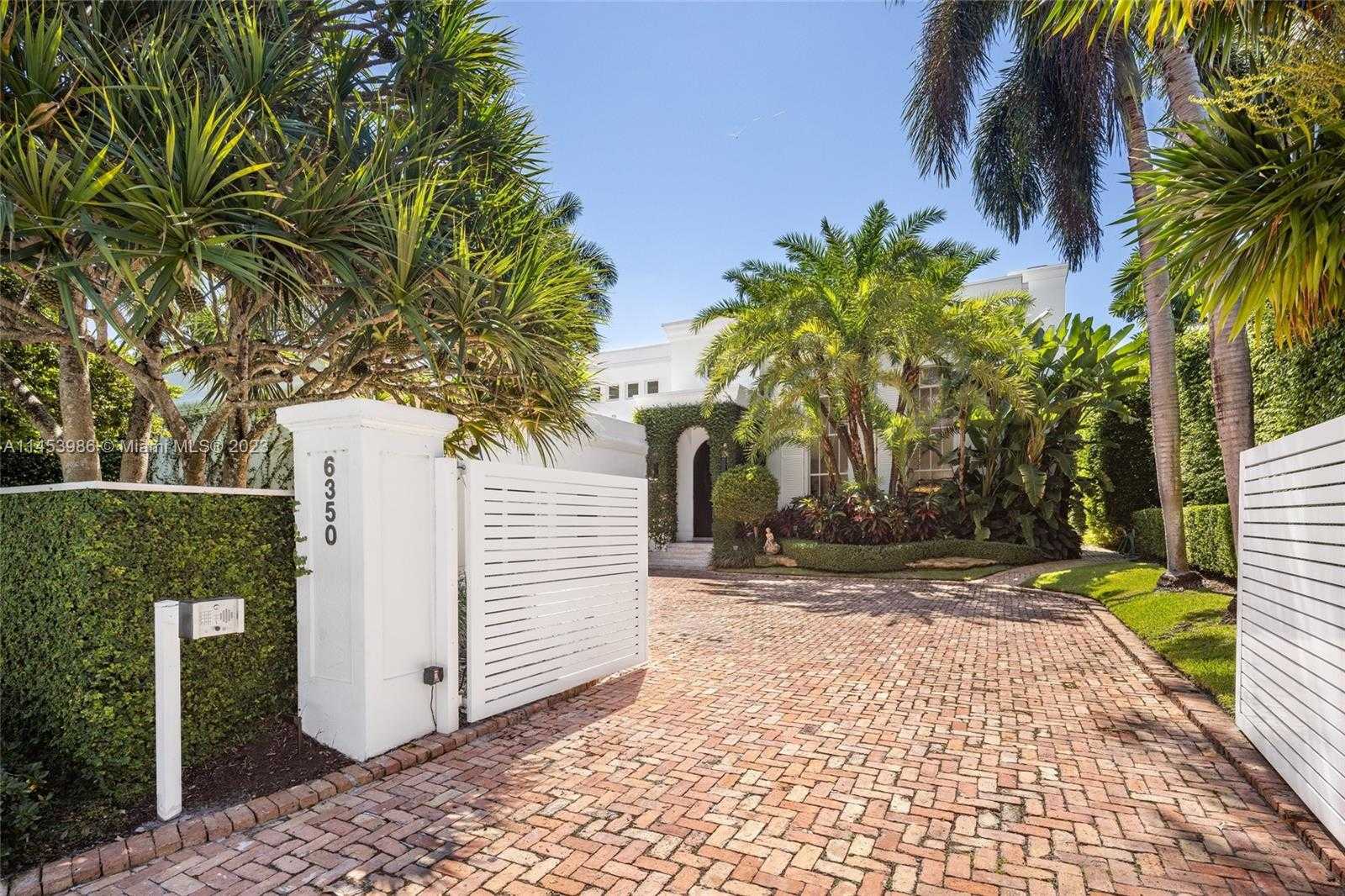 House in Miami Beach, Florida 12307982