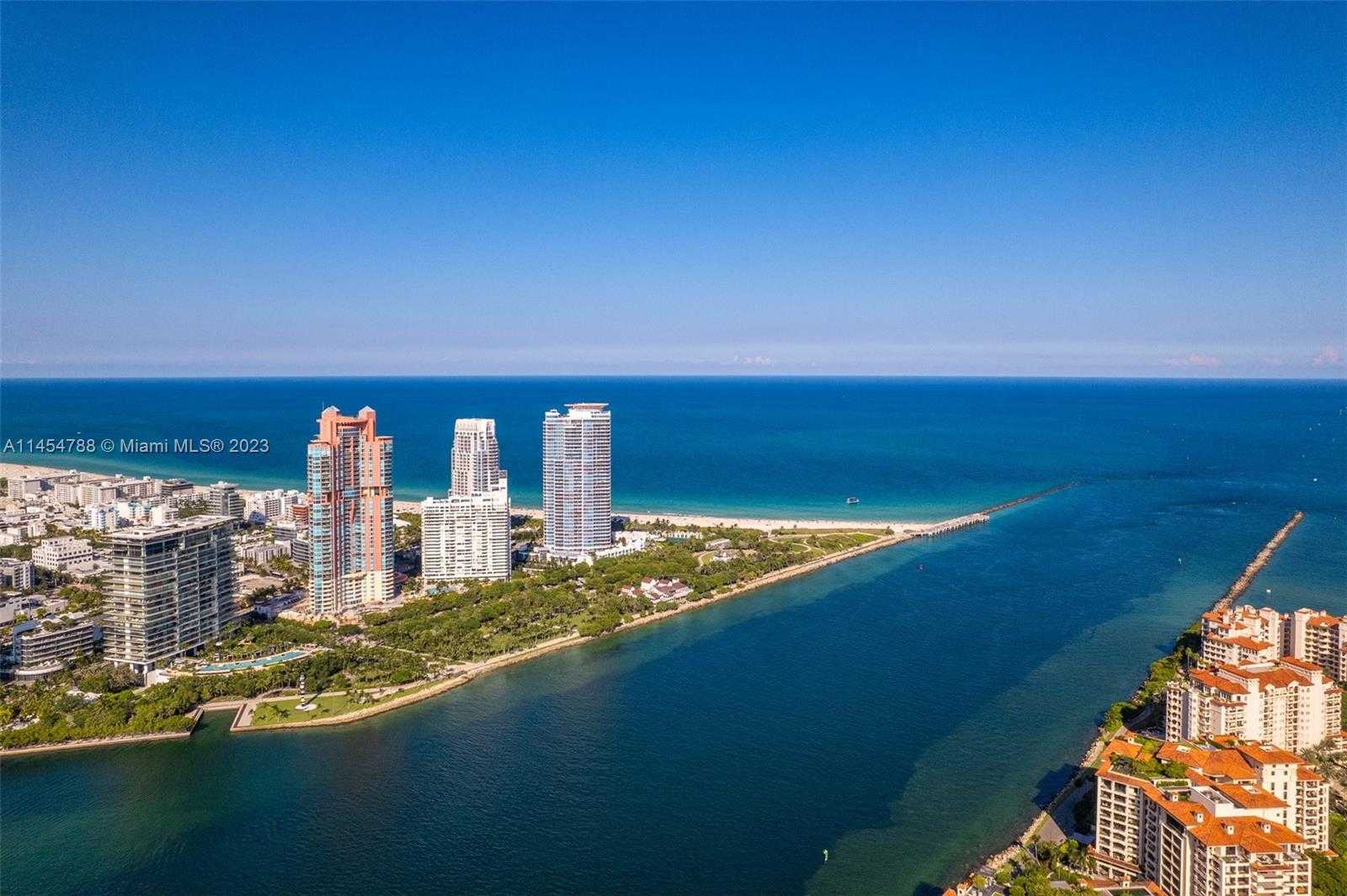Condominium in Miami Beach, Florida 12308015