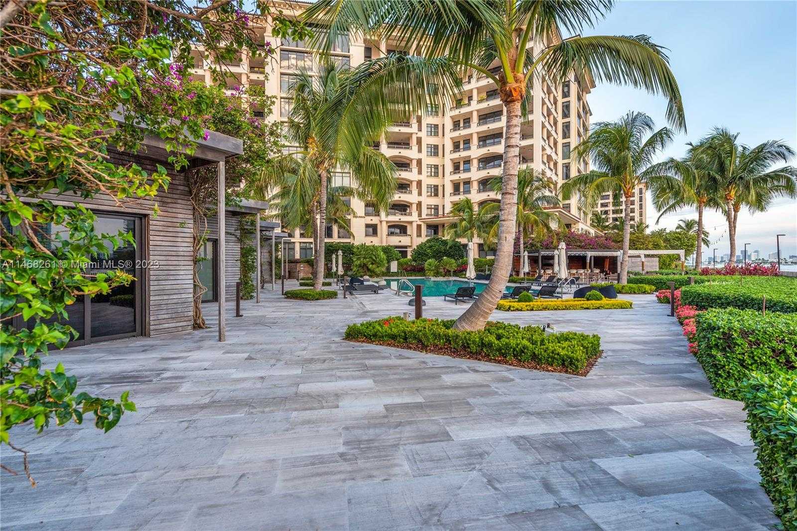 Condominium in Miami Beach, Florida 12308016