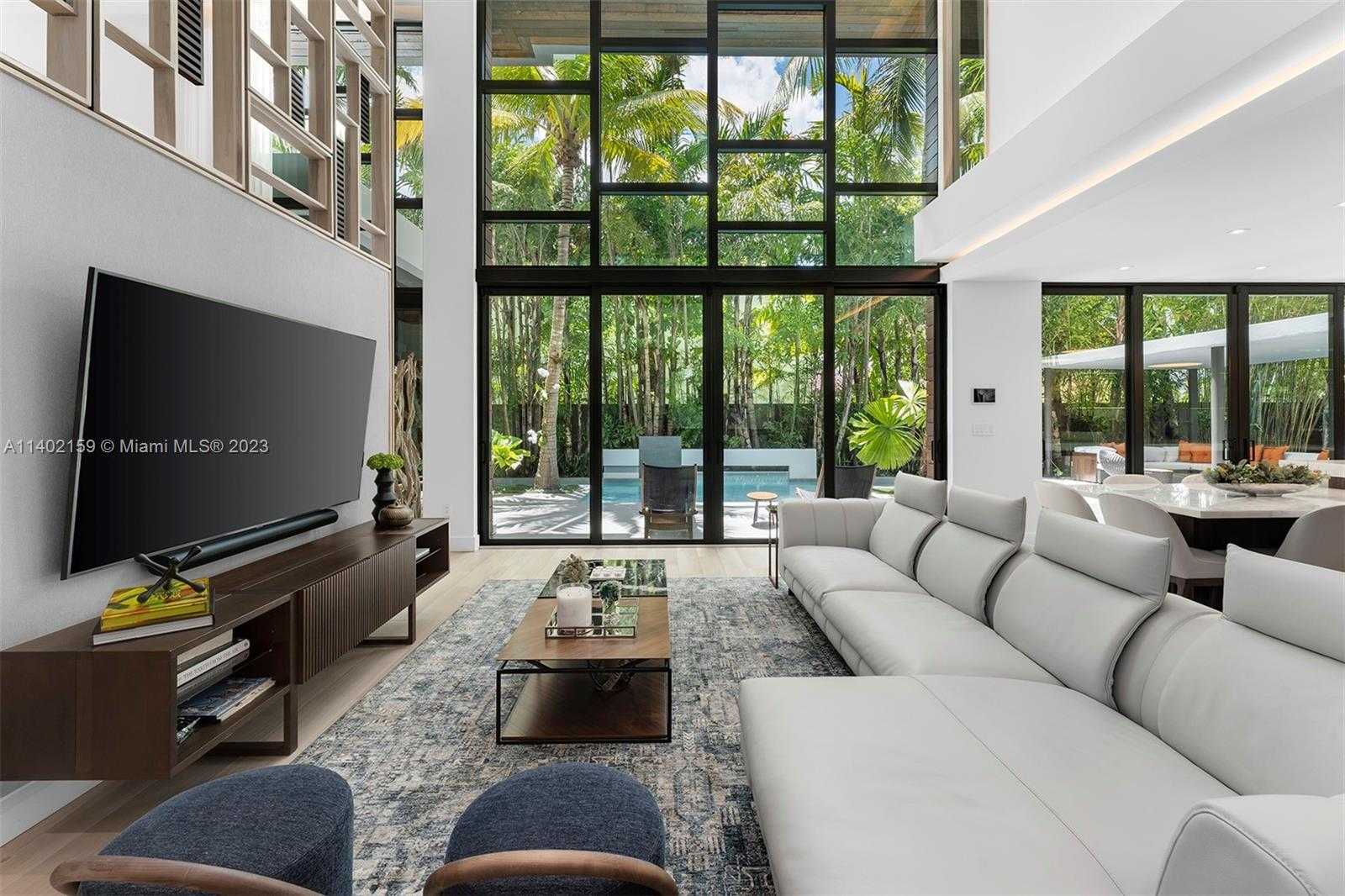 House in Miami, Florida 12308030