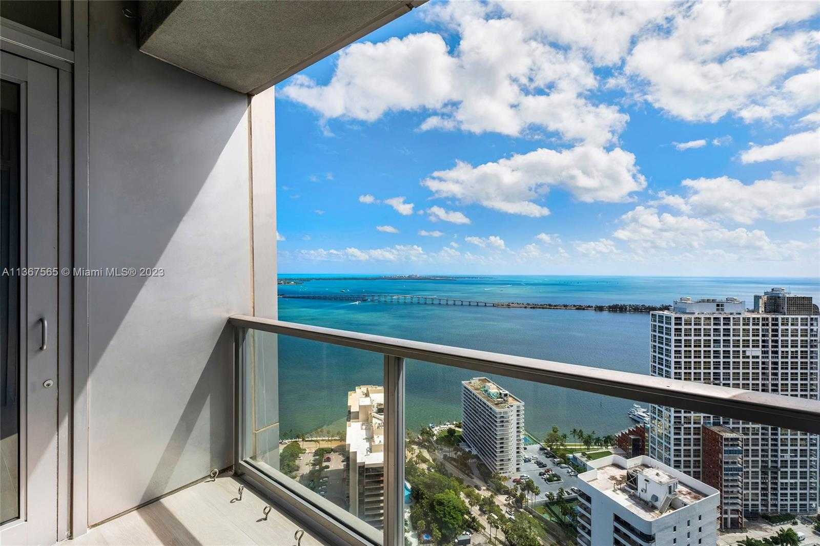 公寓 在 Miami, Florida 12308034