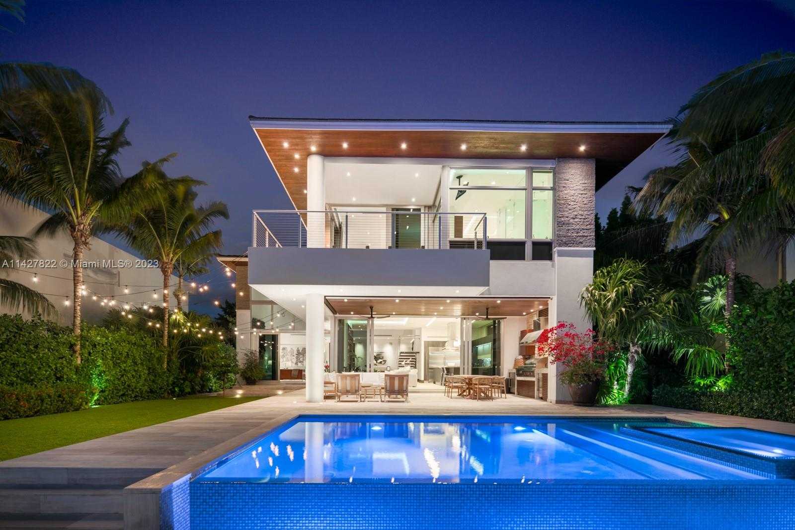 House in Miami Beach, Florida 12308048