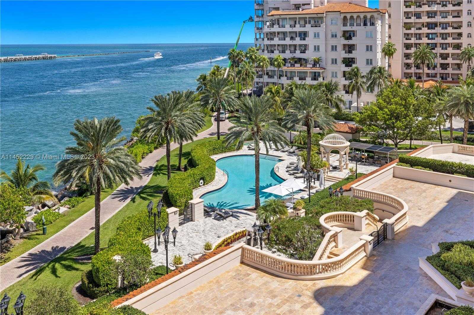 Condominium in Miami Beach, Florida 12308050