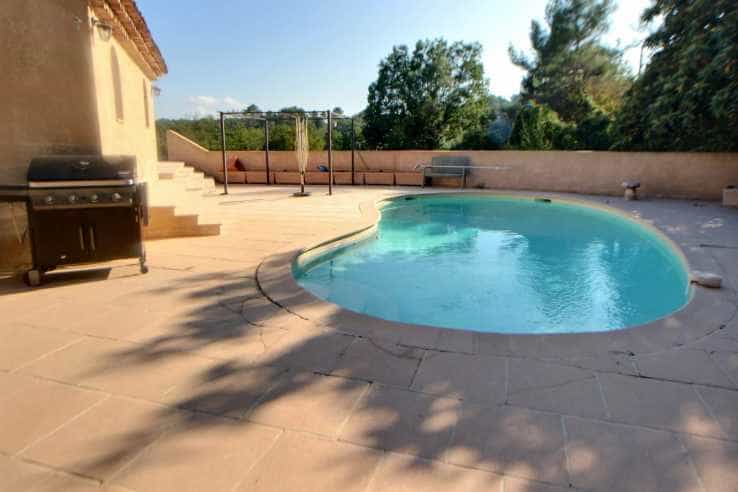 House in Chateauneuf-Grasse, Provence-Alpes-Cote d'Azur 12308073