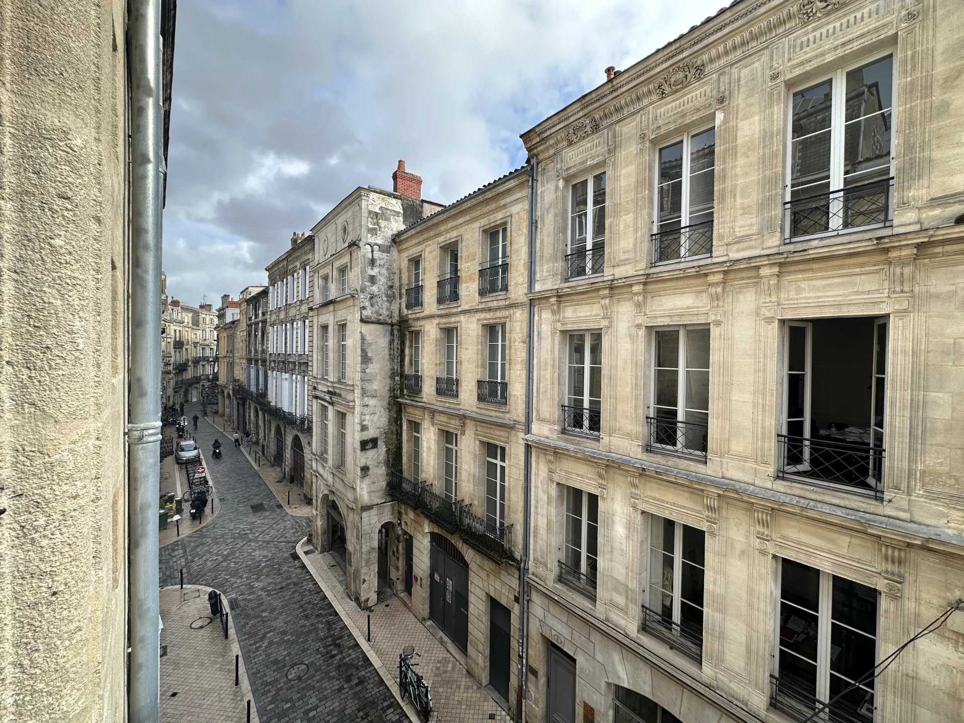 Квартира в Bordeaux, Gironde 12308175