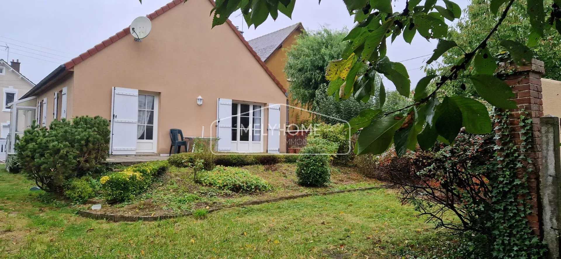 σπίτι σε Maintenon, Centre-Val de Loire 12309049