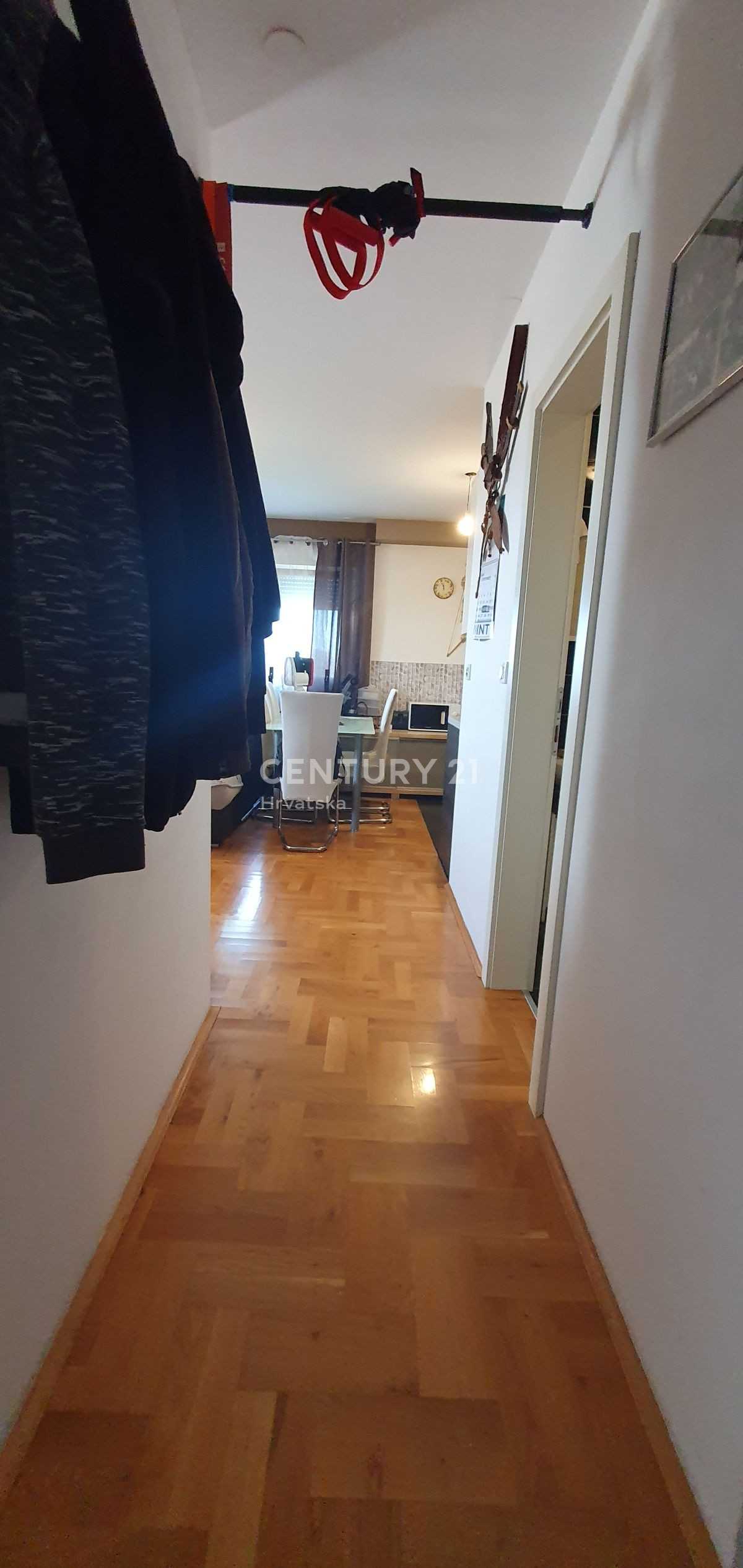 公寓 在 Sveta Nedelja, Zagreb County 12309348