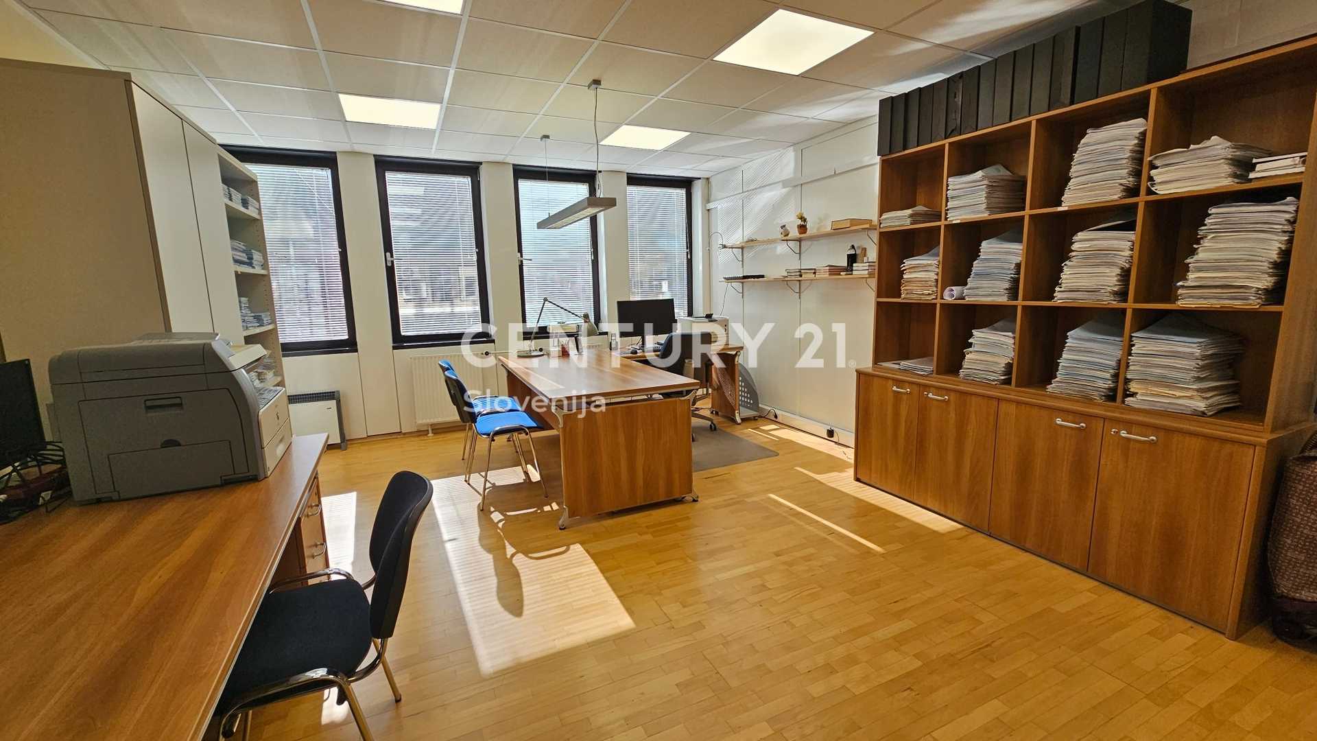 Офіс в Maribor, Maribor 12309357