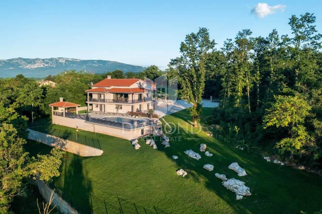 Rumah di Pićan, Istria County 12309828