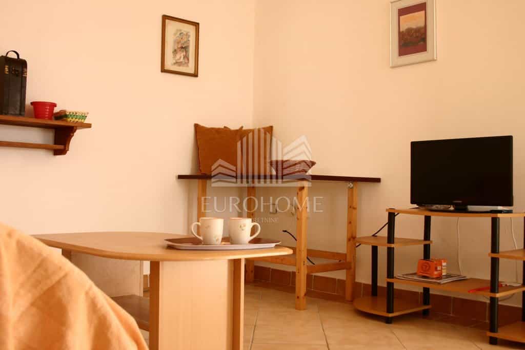 公寓 在 Nin, Zadar County 12310007