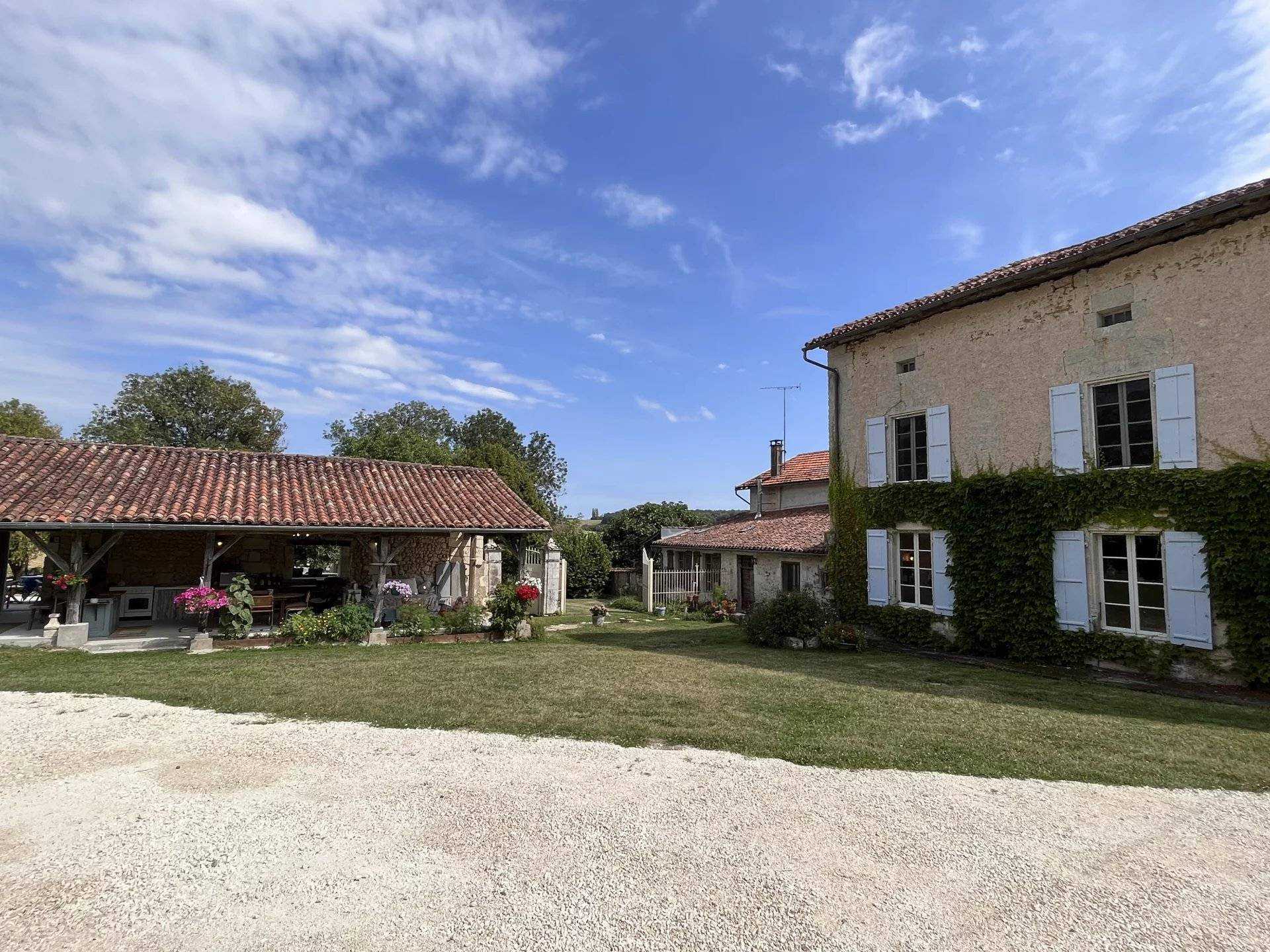 Hus i Pillac, Nouvelle-Aquitaine 12310649