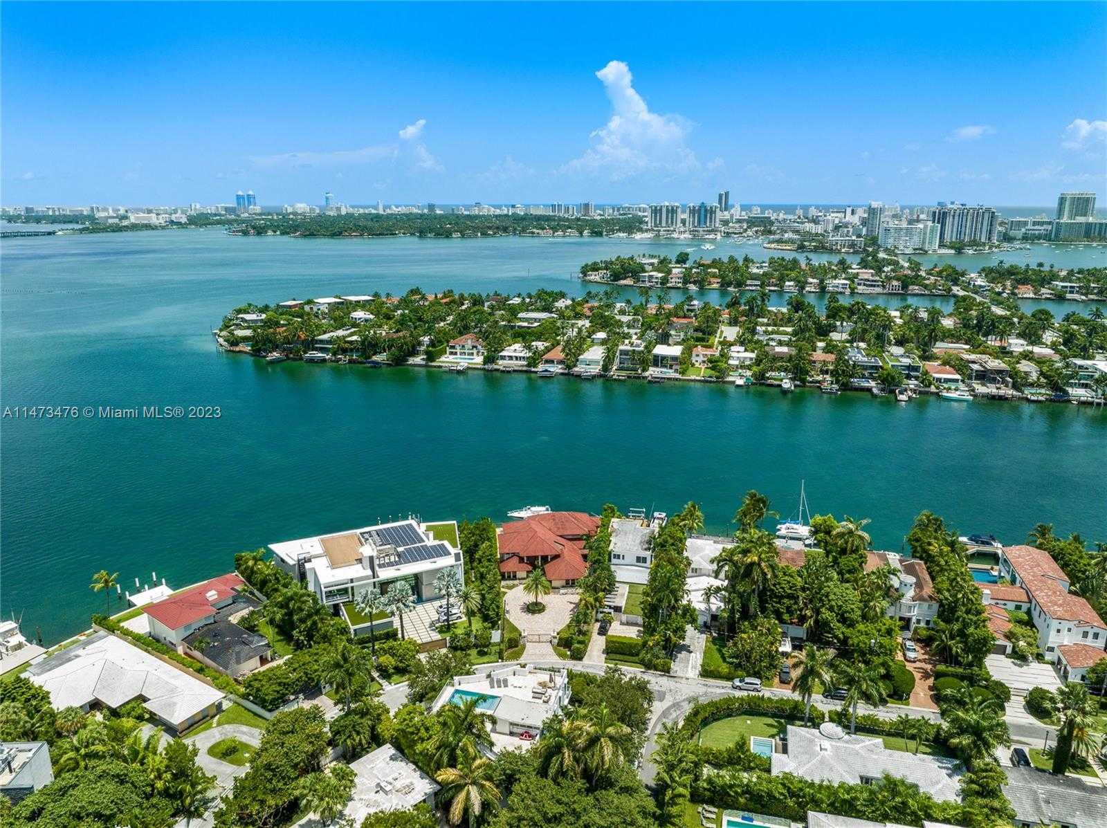 жилой дом в пляж Майами, Флорида 12311156