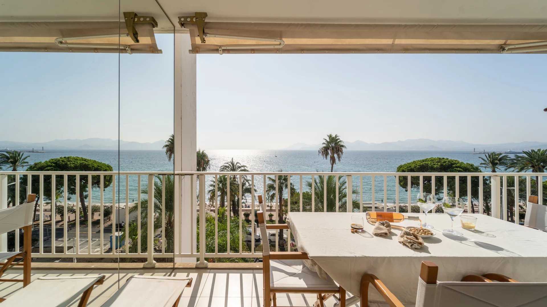 Residential in Cannes, Alpes-Maritimes 12311707