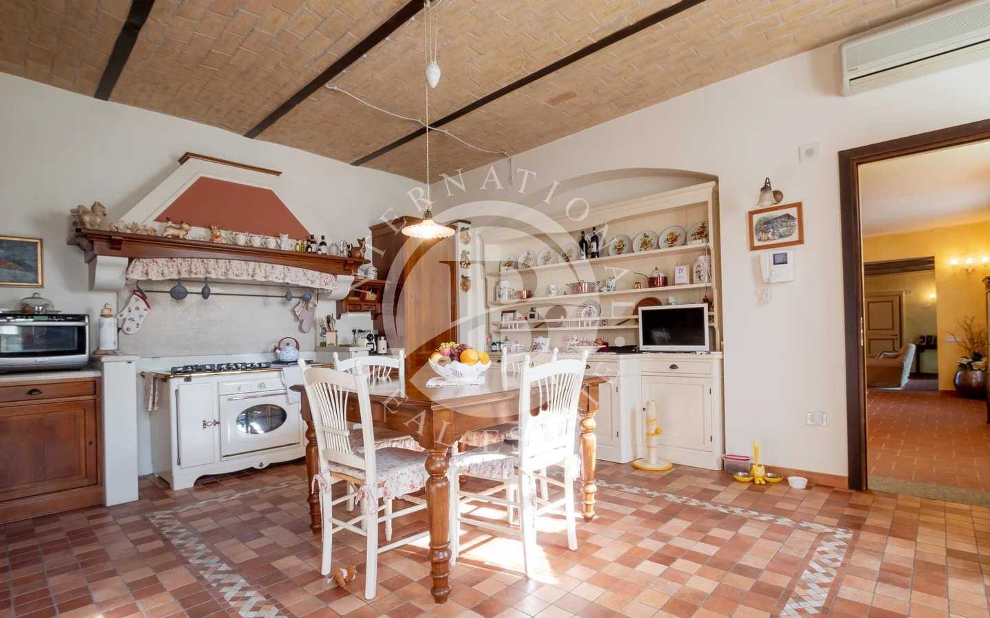 жилой дом в Costigliole d'Asti, Asti 12311726