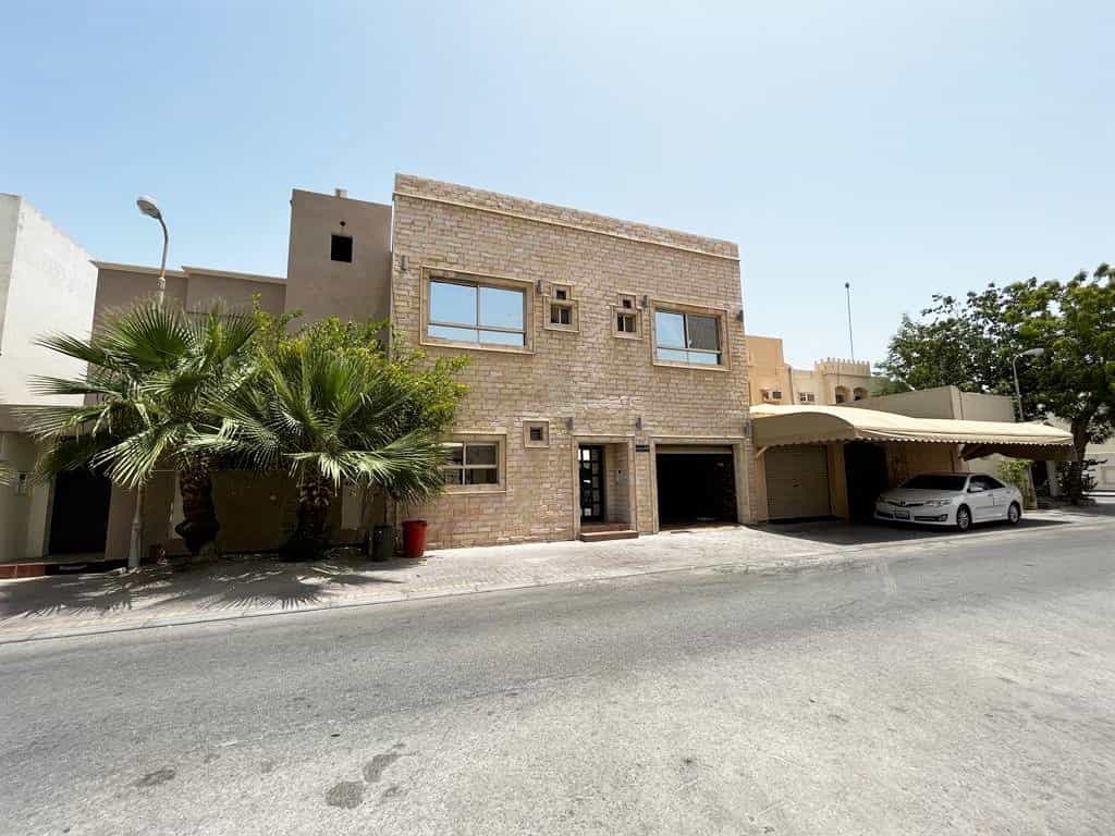Huis in Al Busaytin, Al Muḩarraq 12311854