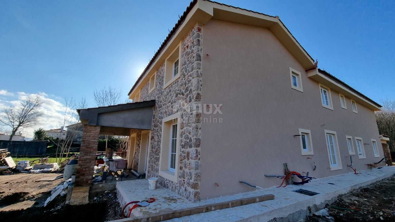 House in Vrbnik, Primorsko-Goranska Zupanija 12312006