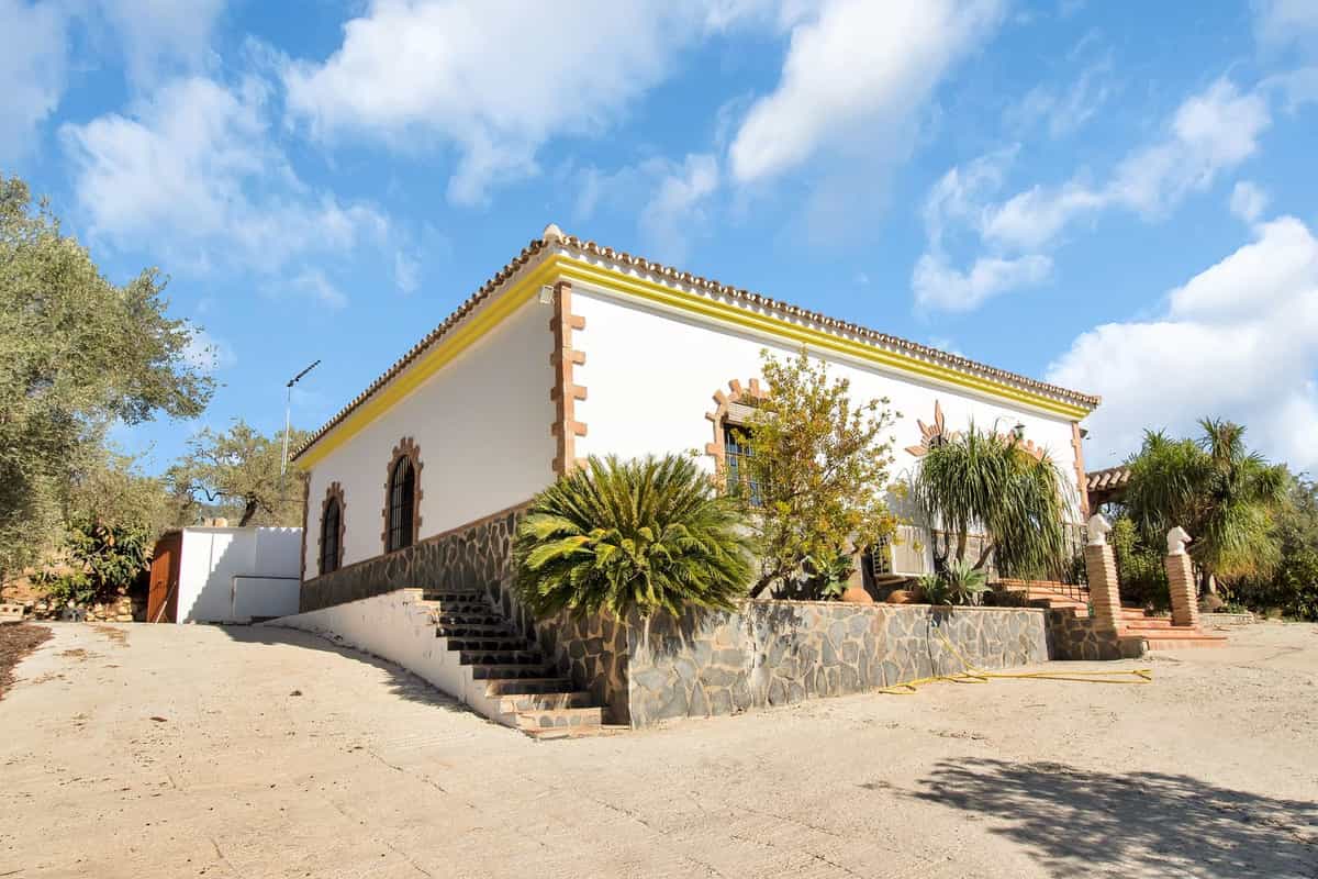 بيت في Alozaina, Andalusia 12312096