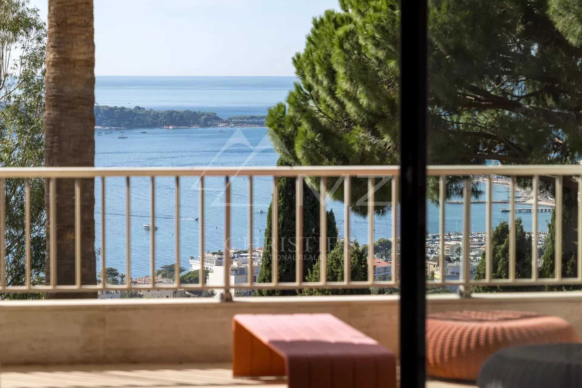 Osakehuoneisto sisään Cannes, Provence-Alpes-Cote d'Azur 12312160