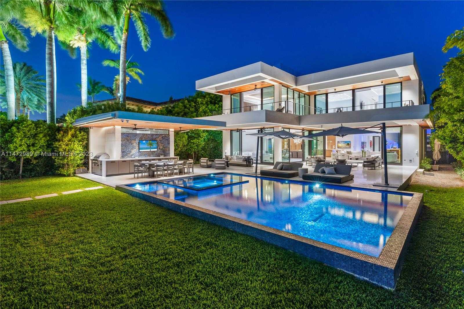 Rumah di Miami Beach, Florida 12313574