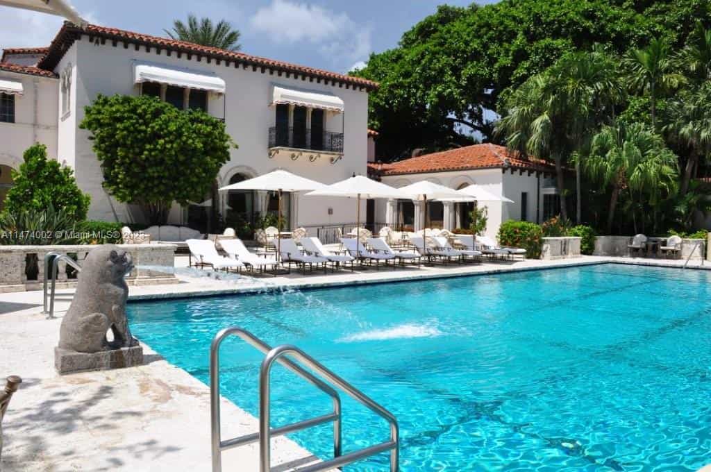Condominium in Miami Beach, Florida 12313576