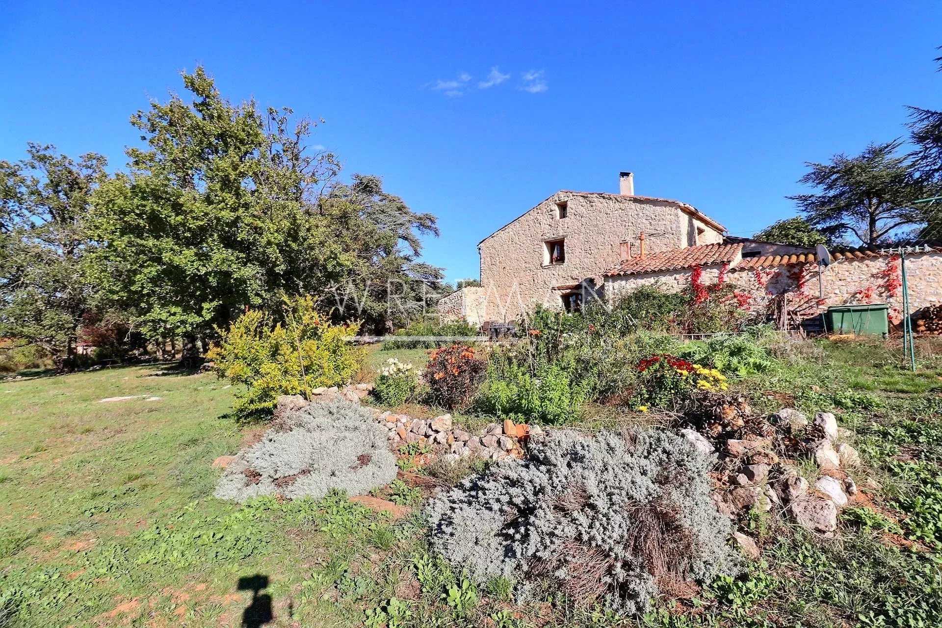 Huis in Quinson, Alpes-de-Haute-Provence 12313792