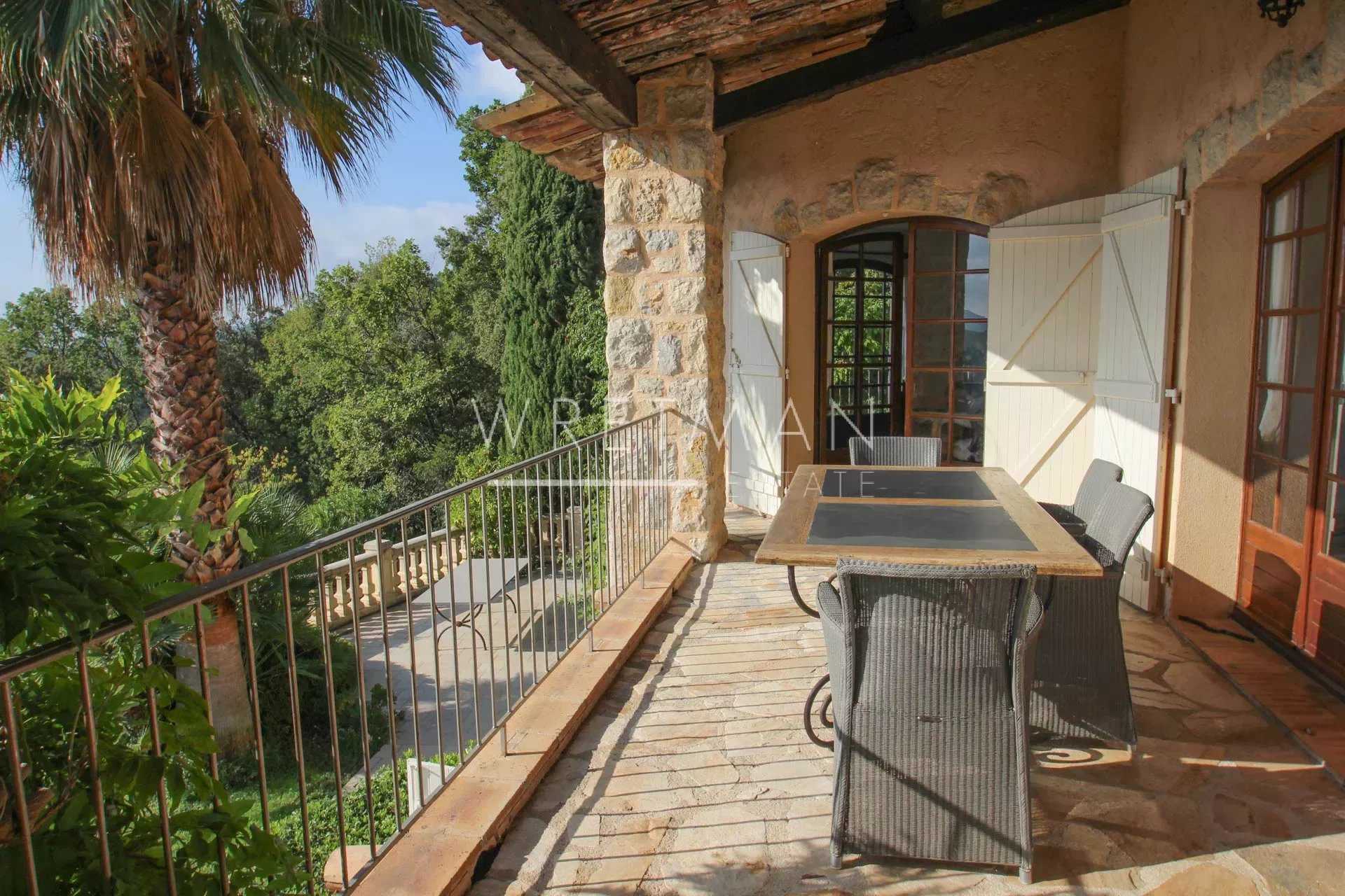 Hus i Montauroux, Provence-Alpes-Cote d'Azur 12313794