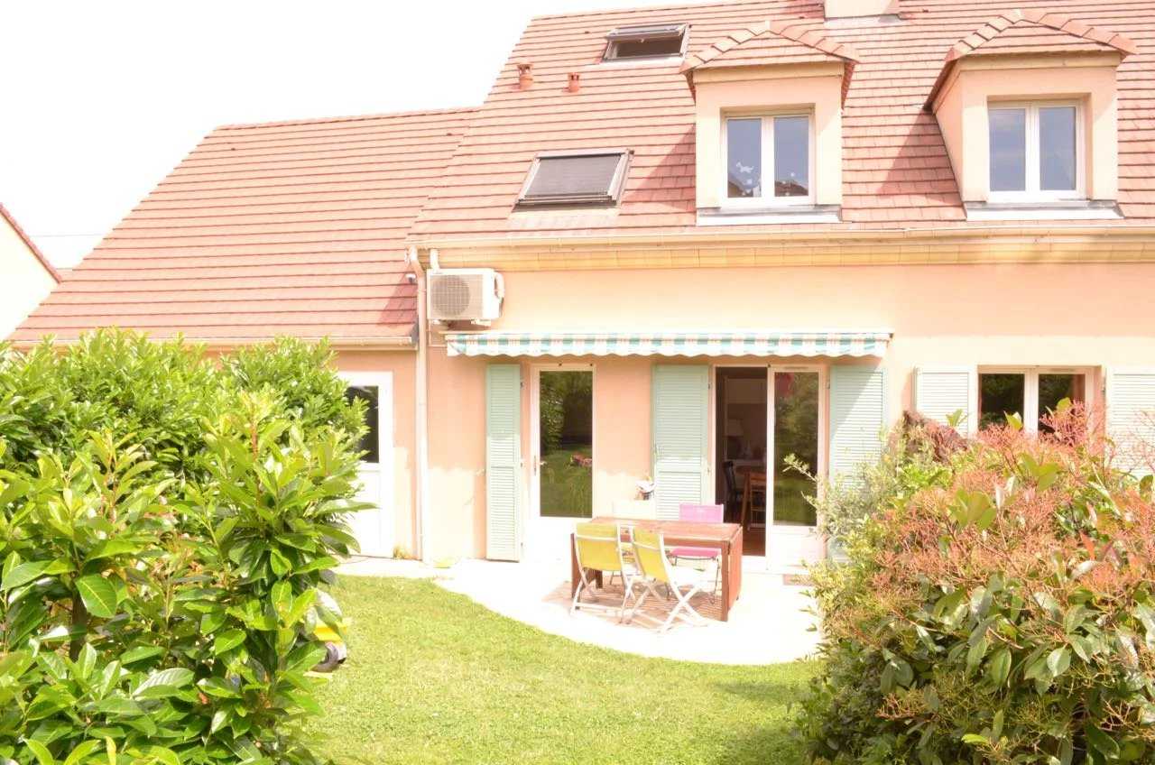 House in Le Mesnil-le-Roi, Yvelines 12313796