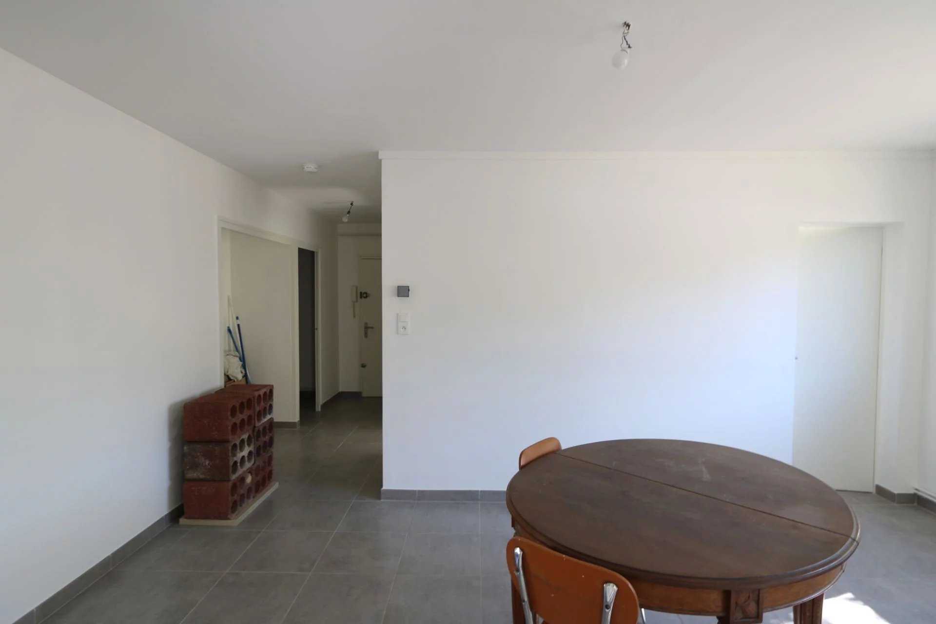 公寓 在 Montelimar, 奧弗涅-羅納-阿爾卑斯大區 12313797