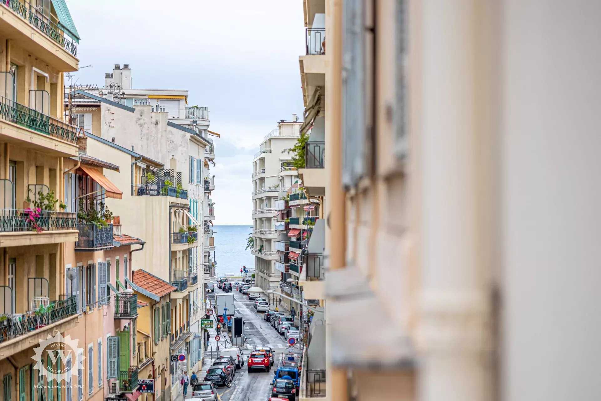 Condominium in Nice, Alpes-Maritimes 12313810