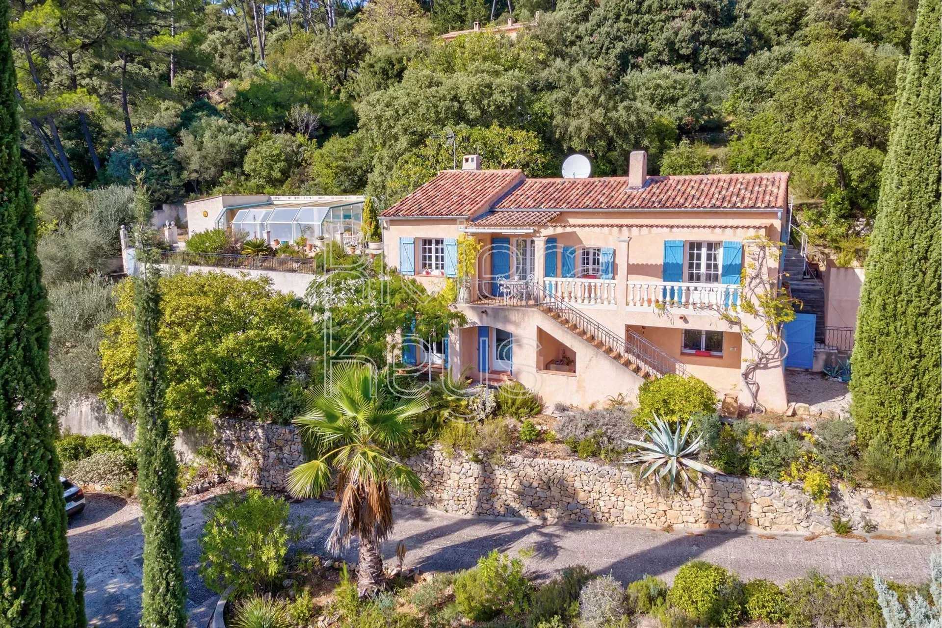Rumah di Tuan-tuan, Provence-Alpes-Cote d'Azur 12313931