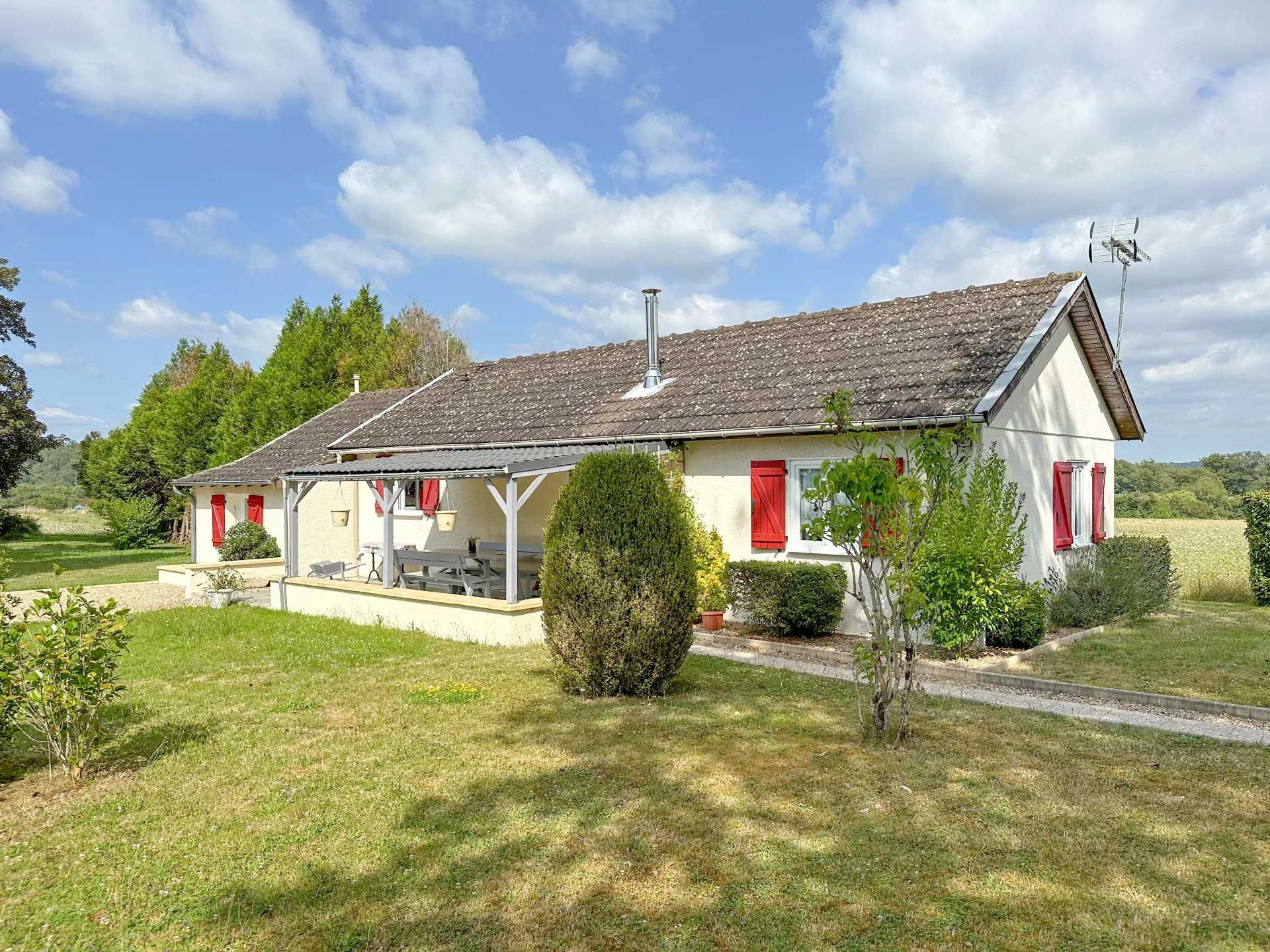 Talo sisään Blanzac, Nouvelle-Aquitaine 12315223