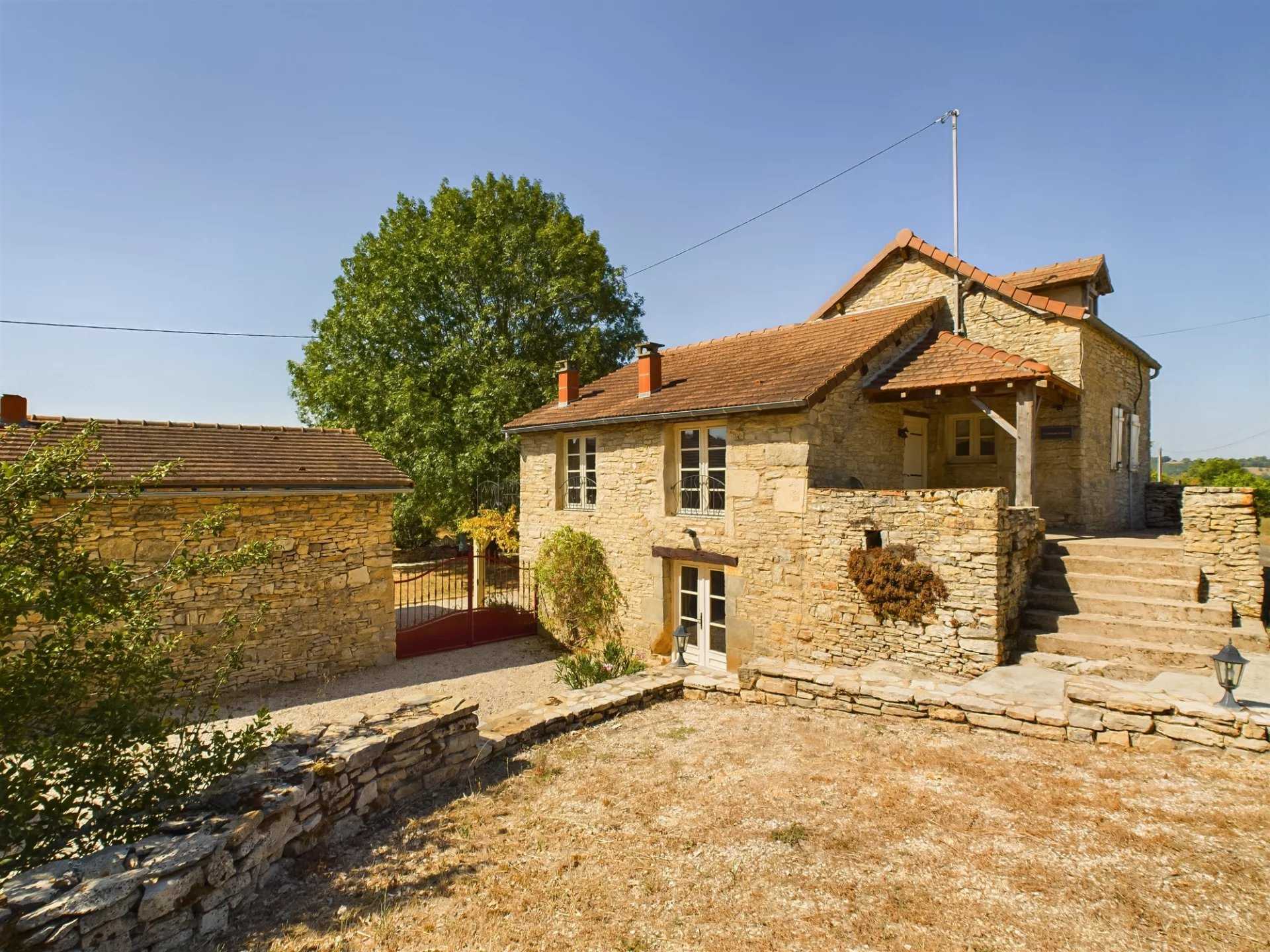rumah dalam Espinas, Occitanie 12315231