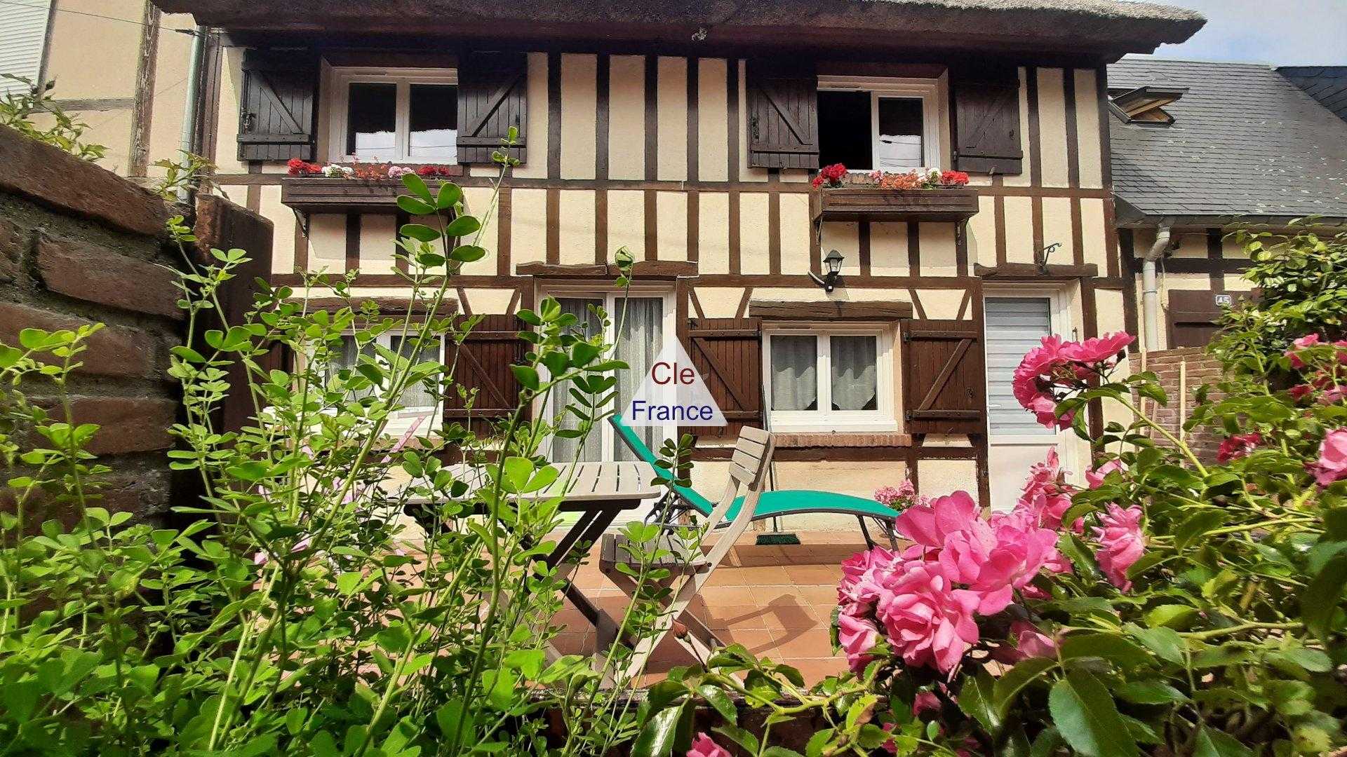 жилой дом в Сен-Николя-д'Альермон, Нормандия 12316512