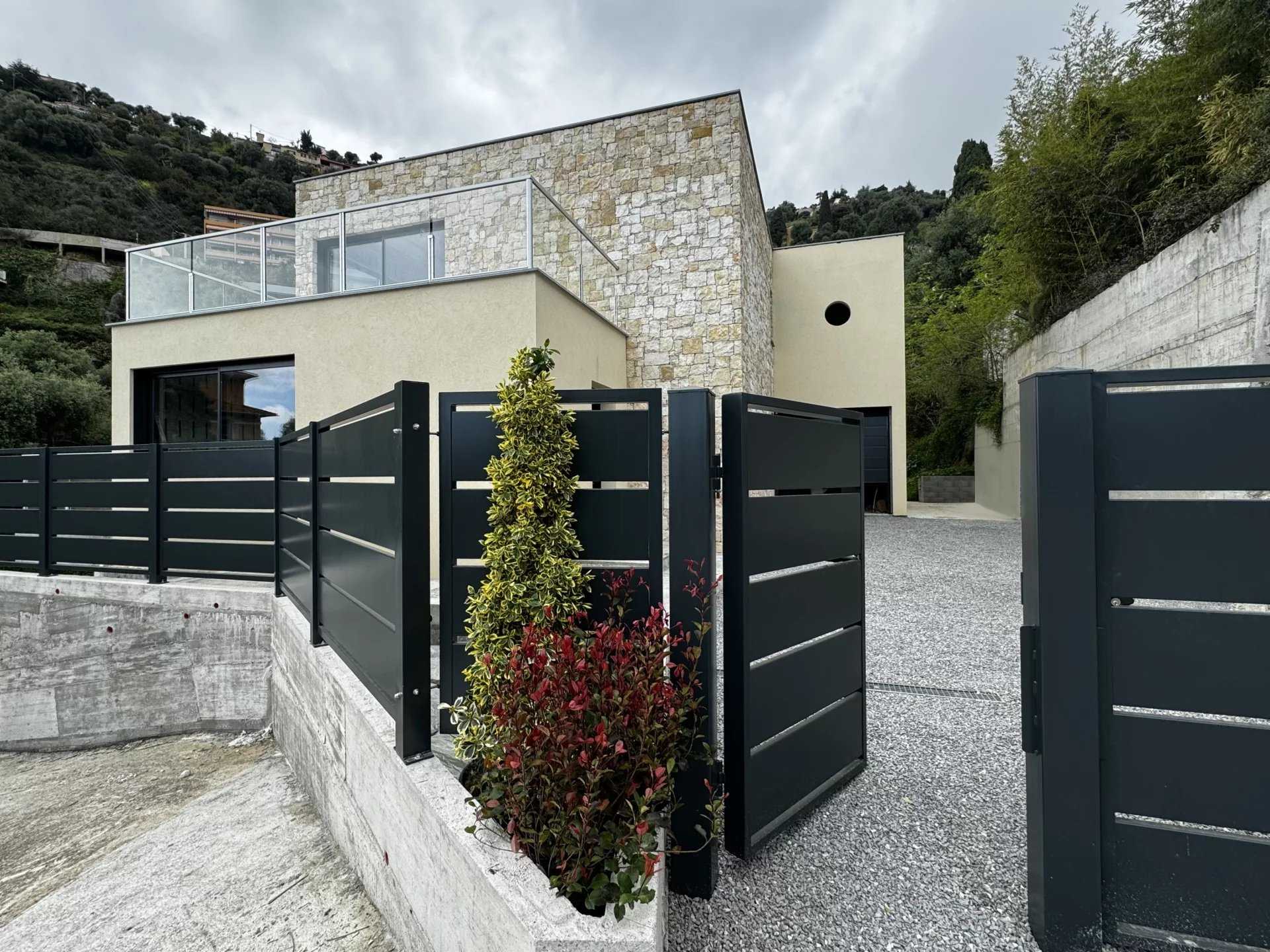 Rumah di Saint-Zacharia, Provence-Alpes-Cote d'Azur 12316847