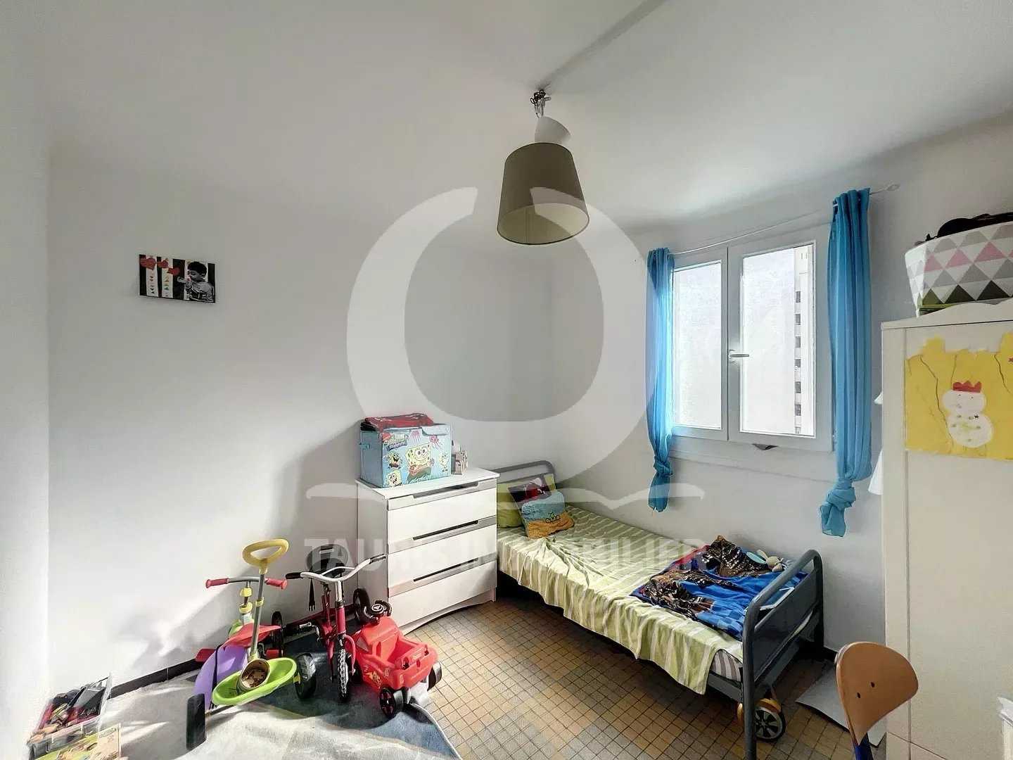公寓 在 Sainte-Marthe, 普羅旺斯-阿爾卑斯-藍色海岸 12316931
