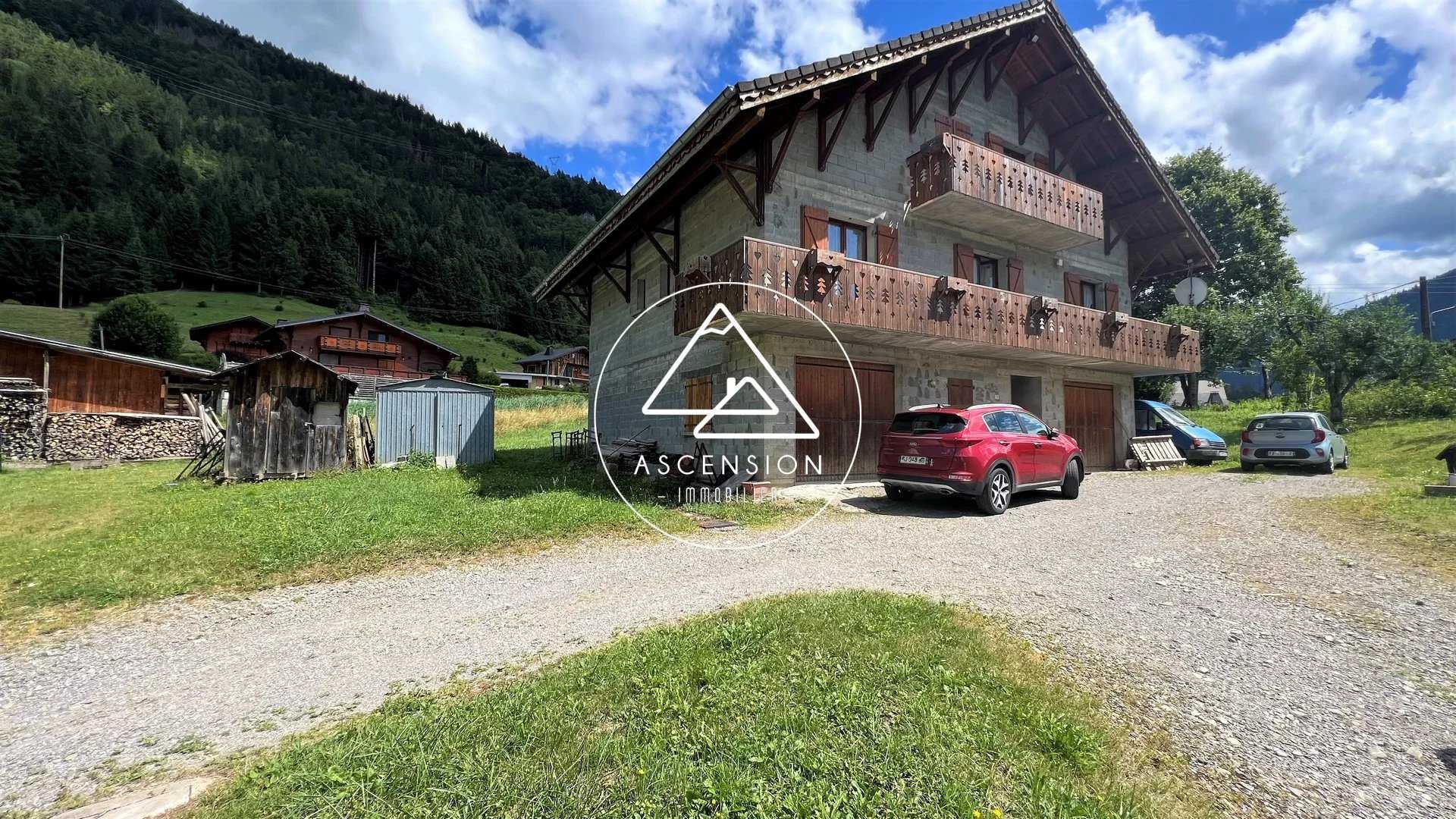 casa en El Biot, Auvernia-Ródano-Alpes 12316969