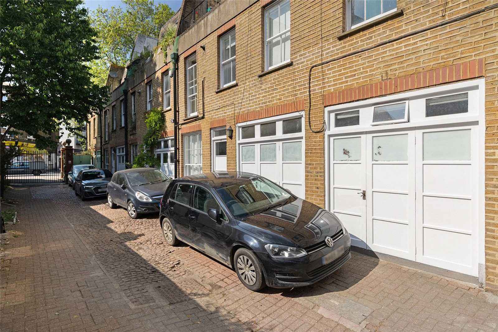 House in Hampstead, Quex Mews 12317100