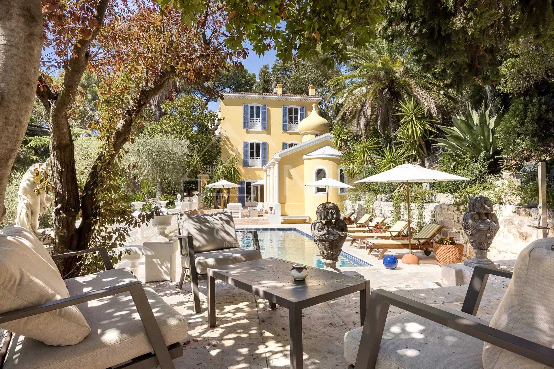 rumah dalam Nice, Provence-Alpes-Cote d'Azur 12318216