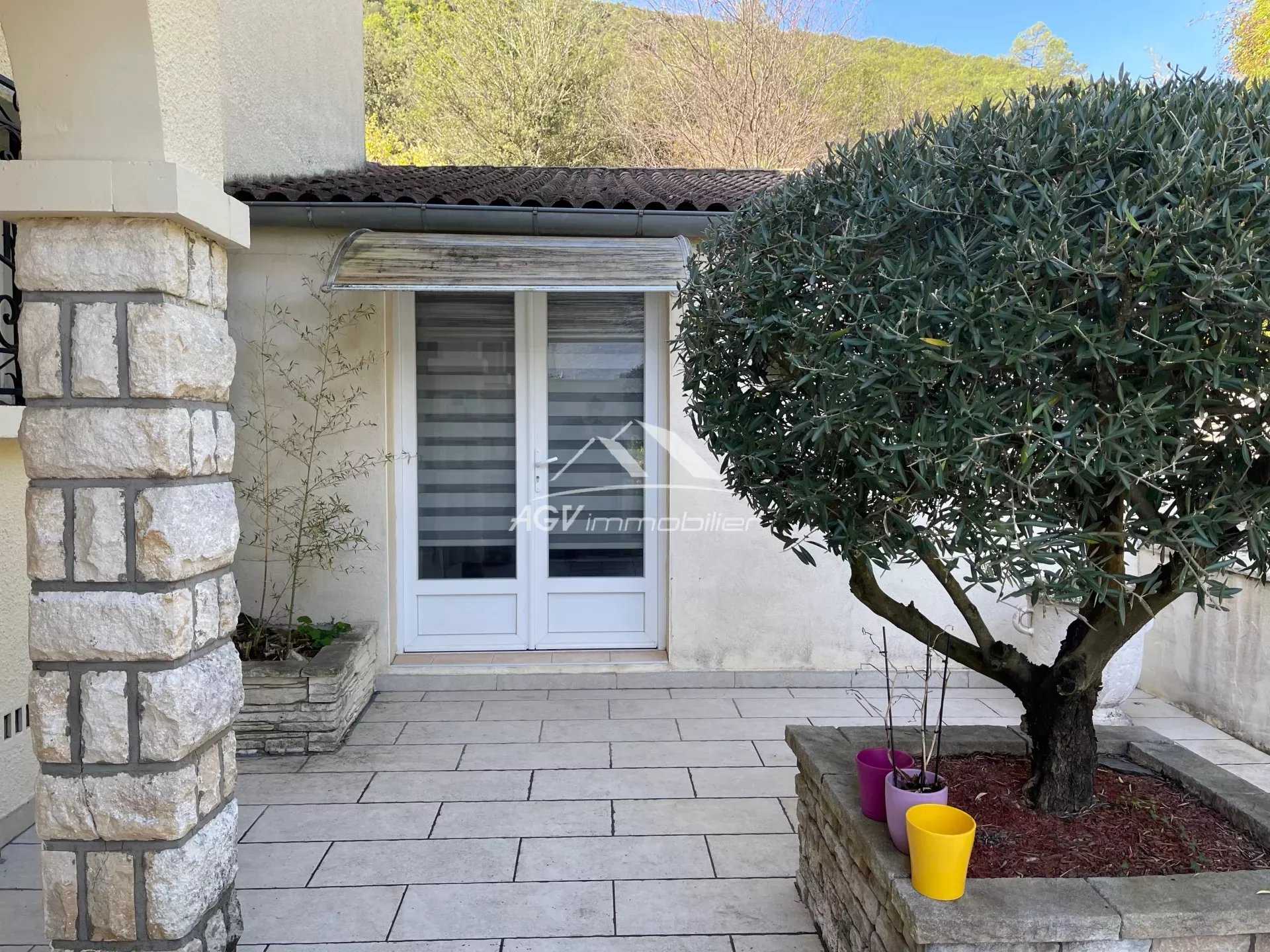 Casa nel Les Salles-du-Gardon, Gard 12318257