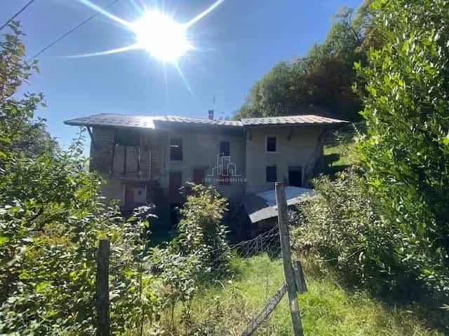 Talo sisään La Croix-de-la-Rochette, Savoie 12318514