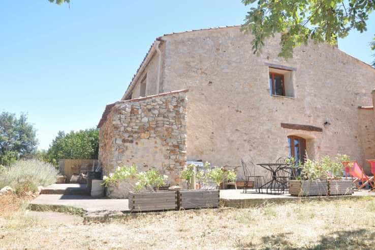 жилой дом в Quinson, Provence-Alpes-Côte d'Azur 12319197