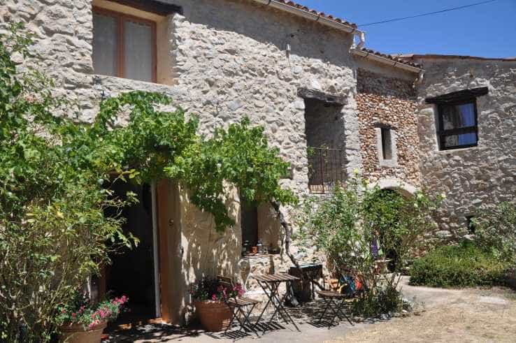 房子 在 Quinson, Provence-Alpes-Côte d'Azur 12319197