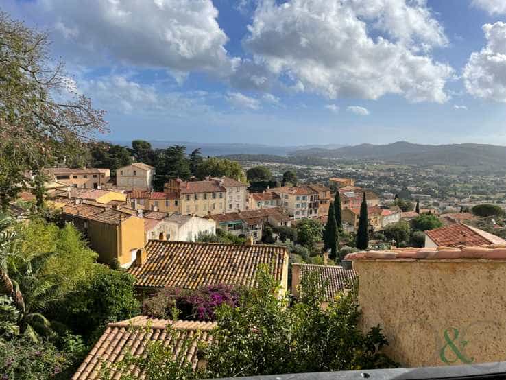 집 에 Bormes-les-Mimosas, Provence-Alpes-Côte d'Azur 12319200