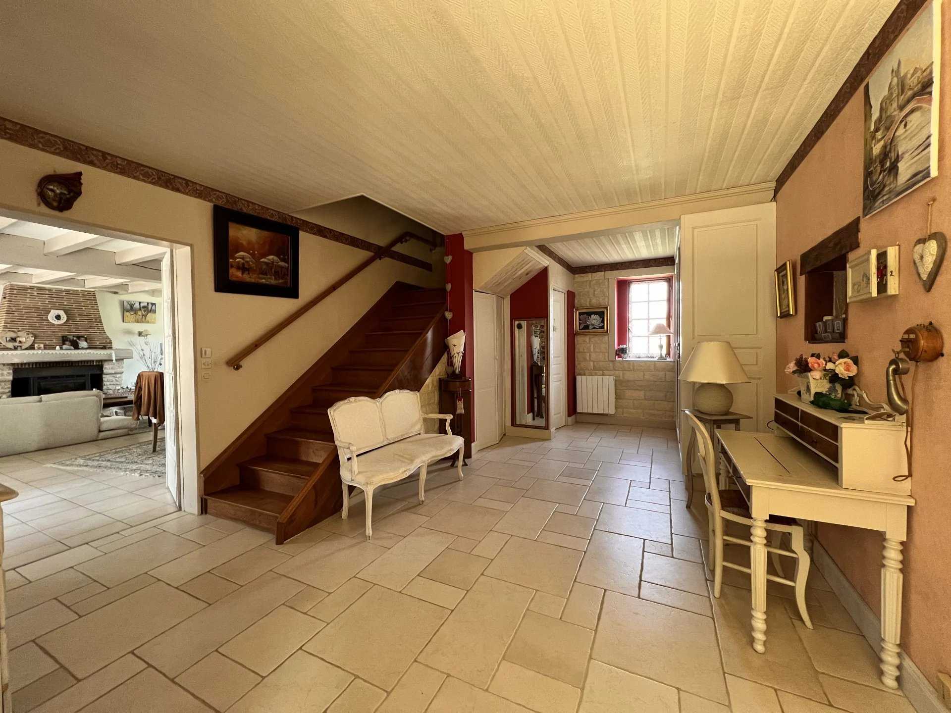 मकान में Savigne, Nouvelle-Aquitaine 12321196