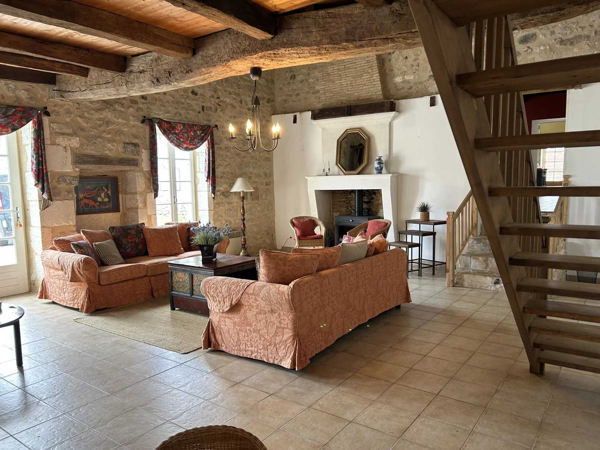 rumah dalam Brossac, Nouvelle-Aquitaine 12321201