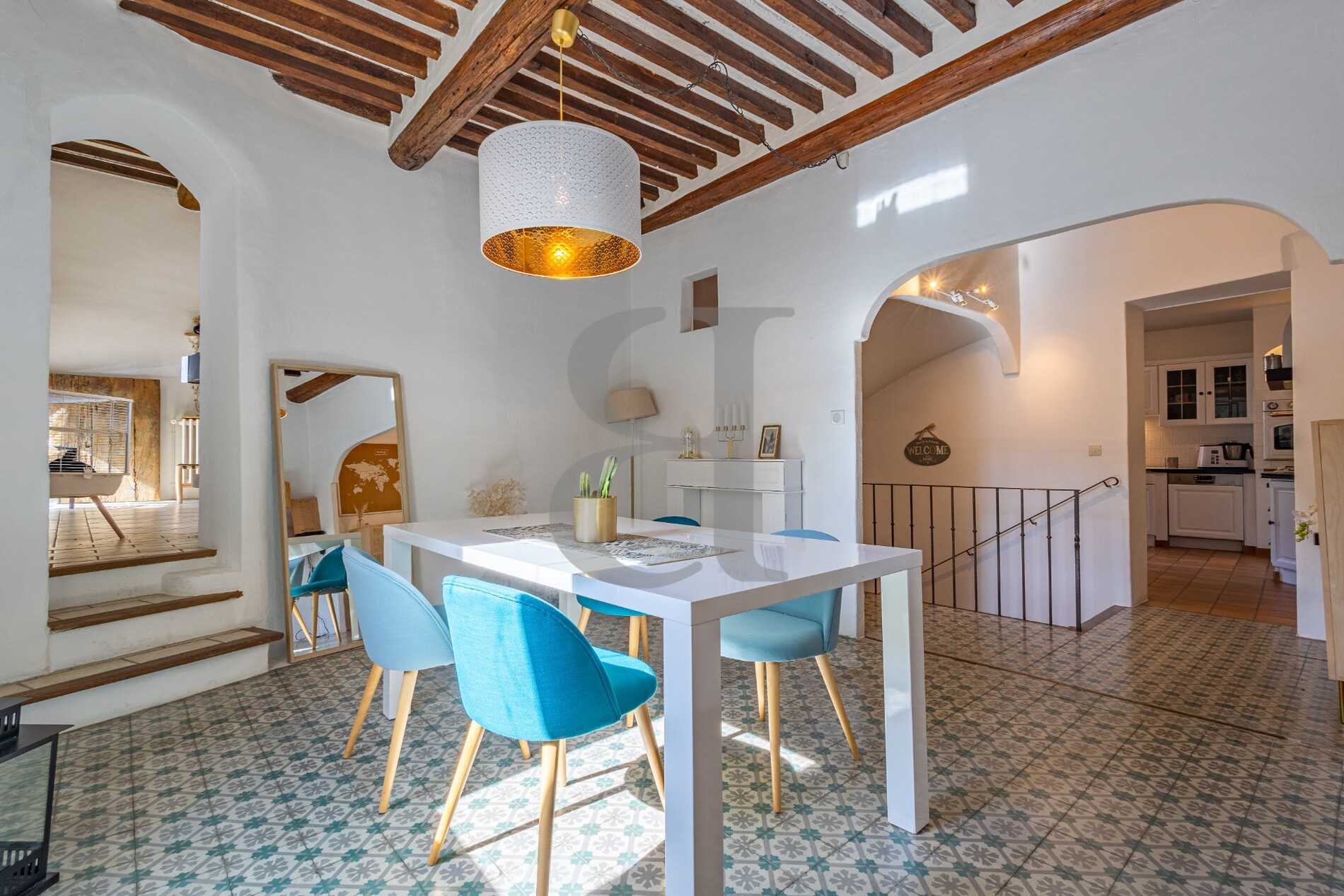 rumah dalam Vaison-la-Romaine, Provence-Alpes-Côte d'Azur 12321328