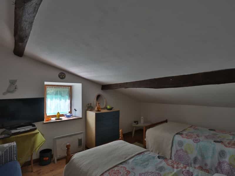 σπίτι σε Mazerolles, Nouvelle-Aquitaine 12321353