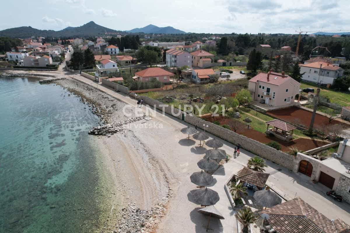 Eigentumswohnung im Preko, Zadar County 12322219