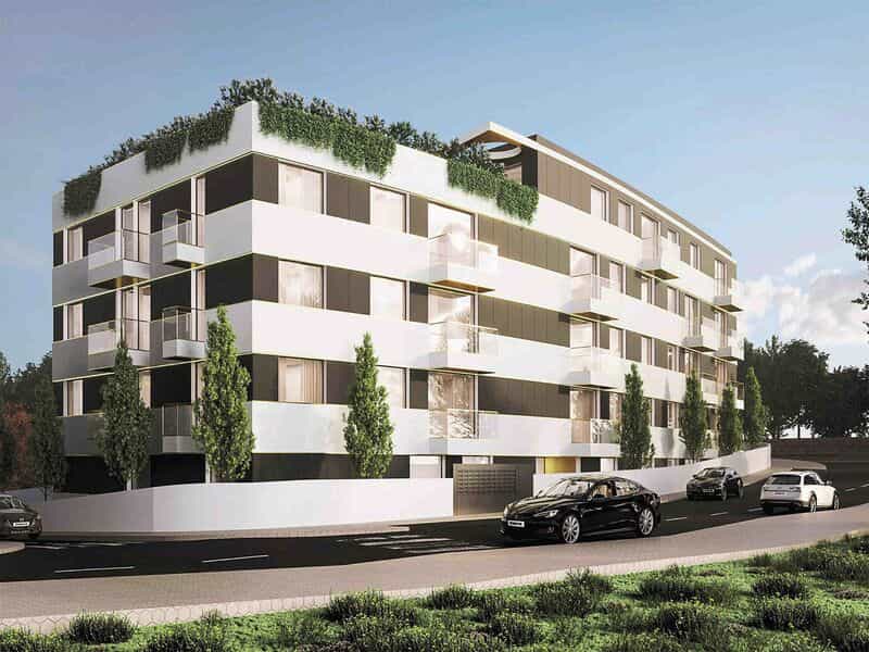 Condominium in Vila Nova de Gaia, Porto District 12322437